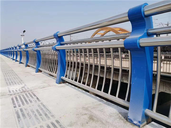 芜湖304不锈钢复合管护栏的生产工艺揭秘